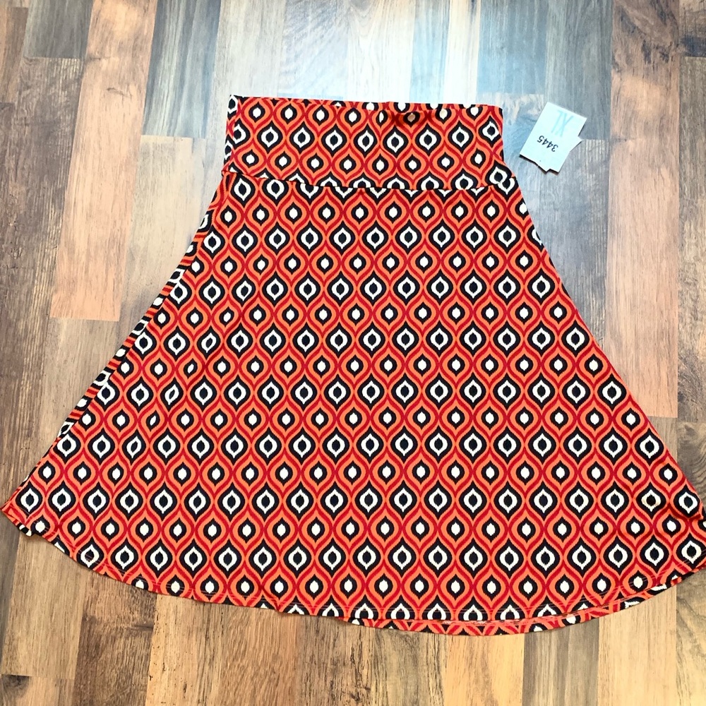 LuLaRoe Azure skirt XL slinky!